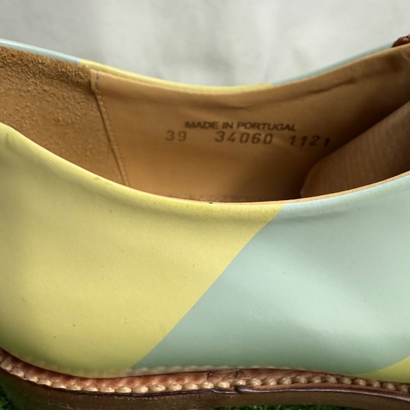 The Office of Angela Scott - Mr. Smith Oxford - Picture 5 of 6